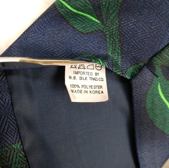 Men's Handmade Necktie by Renaissance Blue with Tropical Birds - Picture 6 of 8